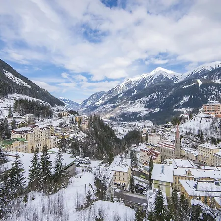 Cozy With Views